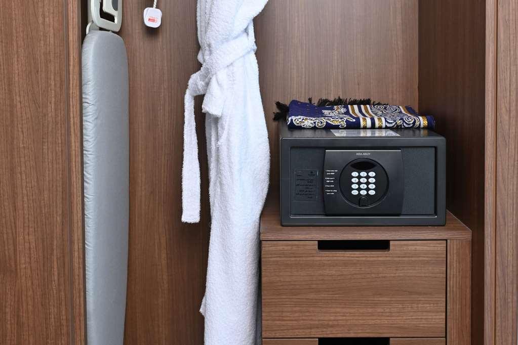 Comfort Hotel Jeddah King Road Rom bilde